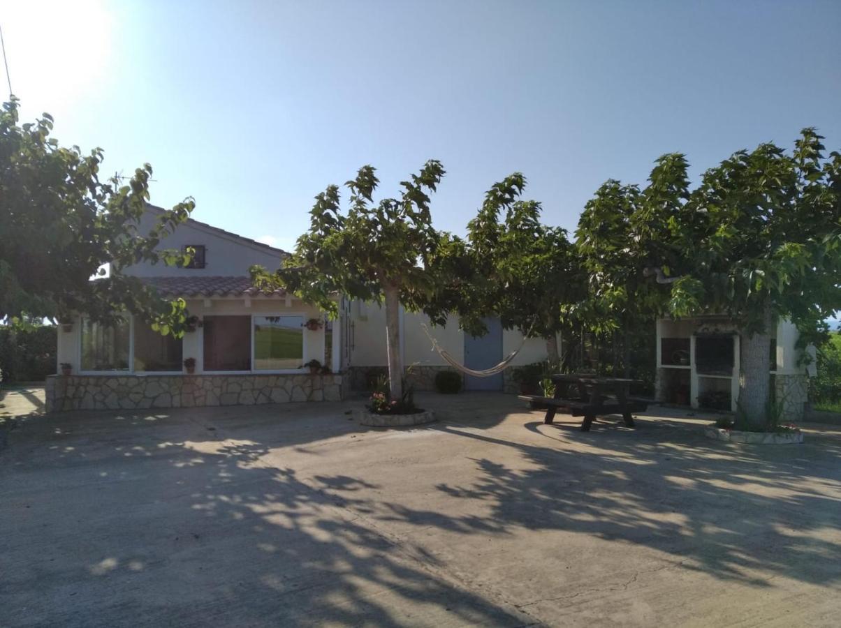Caseta Manigotxa Deltebre Luaran gambar